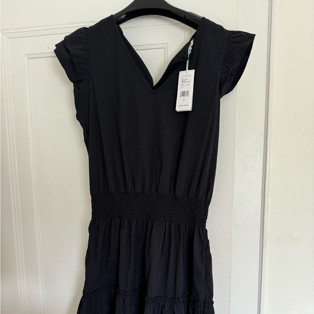 New with tags Vineyard Vines harbor smocked waist dress size Small.
